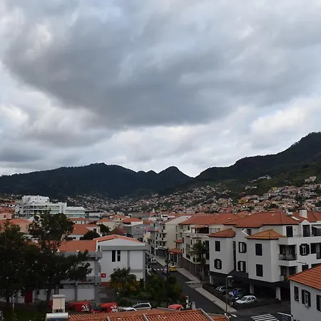 Apartamento T2 Machico * 马希库